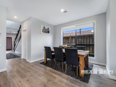 88 Castillo Avenue, Clyde North