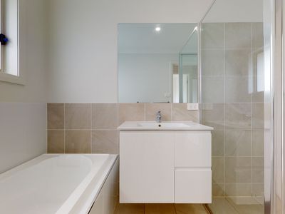 2 Abelia Court, Dubbo