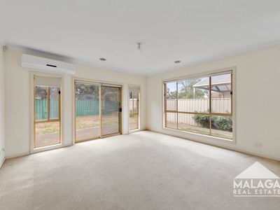 7 Loddon Place, Caroline Springs