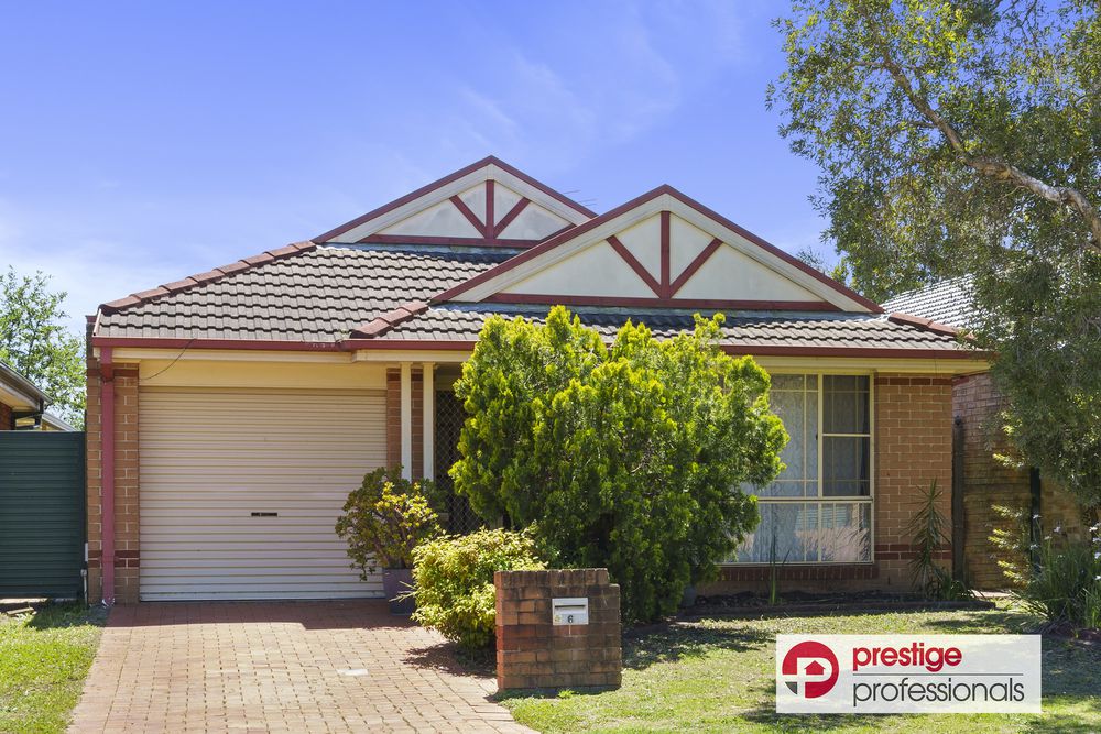 6 Farnborough Court, Wattle Grove