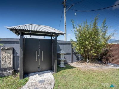 176 Scott Street, Bungalow