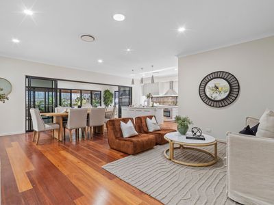 43 Ambrose Drive, Augustine Heights