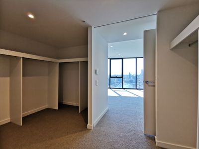 3702 / 103 South Wharf Drive, Docklands