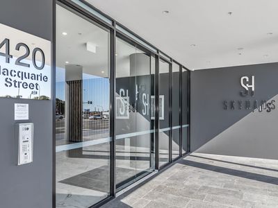 A805 / 420 Macquarie Street, Liverpool