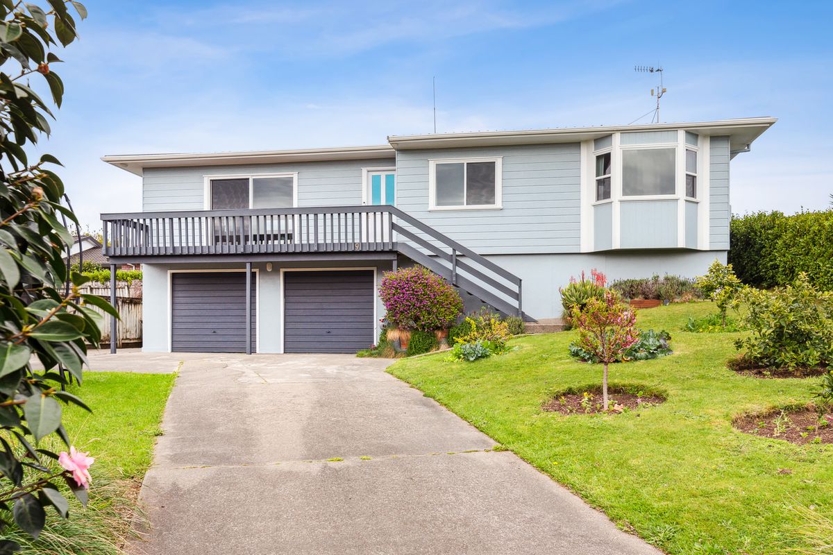 9 Ross Grove, Paraparaumu