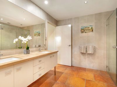 25 Helsham Street, Point Vernon