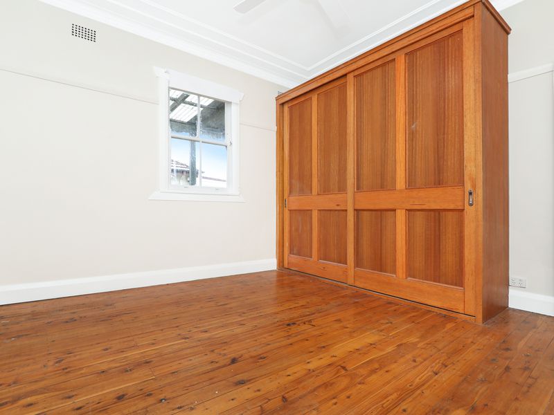 16 Montague Street, Fairy Meadow