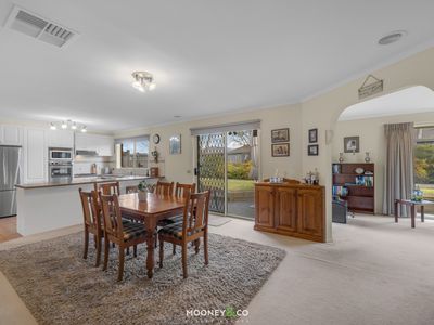 23 Sinatra Way, Cranbourne East