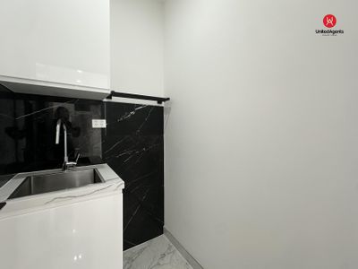 18a Romana Square, Prestons