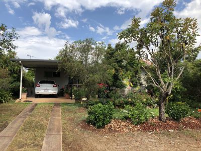 38 Armstrong Street, Atherton