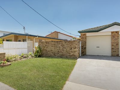 1 / 49 Errol Avenue, Paradise Point