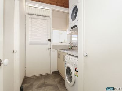 27 Wattle Drive, Heathcote