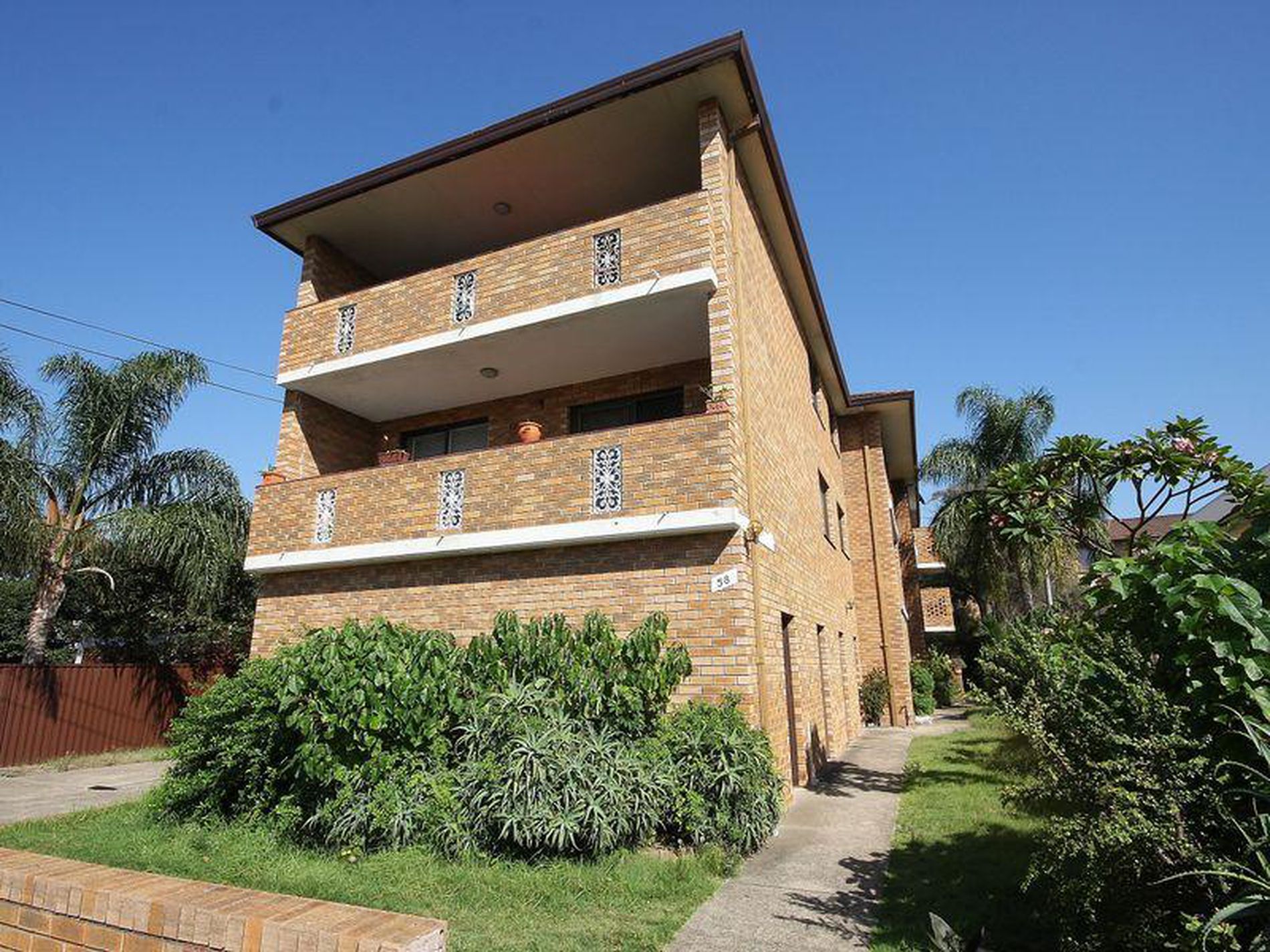 Unit 2 / 58 Middlemiss Street, Mascot