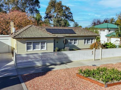 56 Maple Street, Golden Square