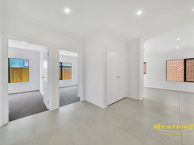 9 Hanoverian Street, Aintree