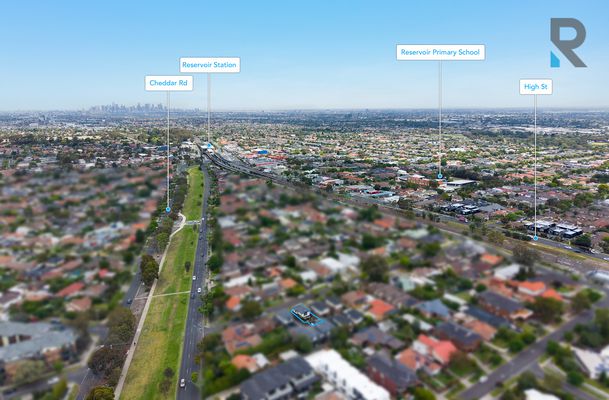 1 / 2 White Street, Reservoir