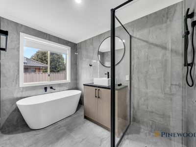 15 Weigall Close, Caroline Springs