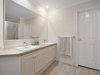 39 Yanrey Street, Golden Bay