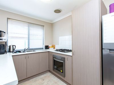 2 / 3 Little Street, Carey Park