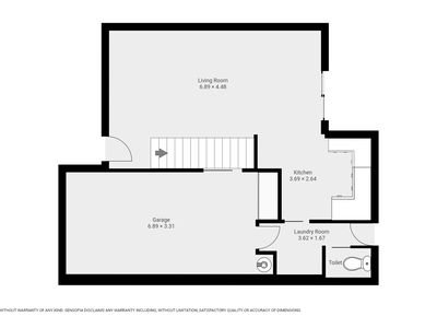 8 / 16 Beach Road, Cannonvale