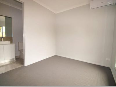2/20 Kramer Street, Werribee