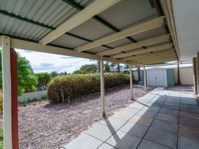 7 Lambourne Retreat, Mirrabooka