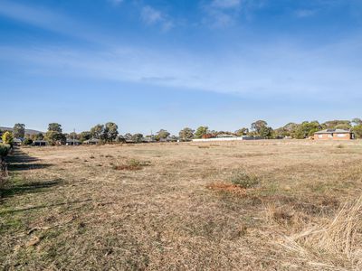 17-19 Craven Crescent, Heathcote