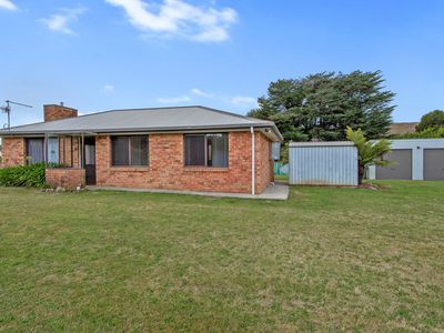 11 O'Neills Road, Trowutta