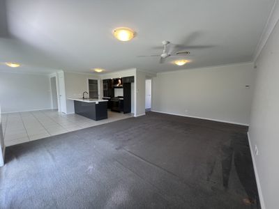 34 Champagne Drive, Dubbo