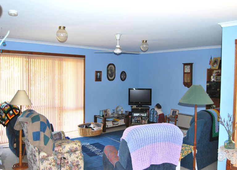 9-11 Nolan Street, Narrawong