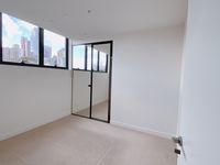 606 / 130 Dudley Street, West Melbourne