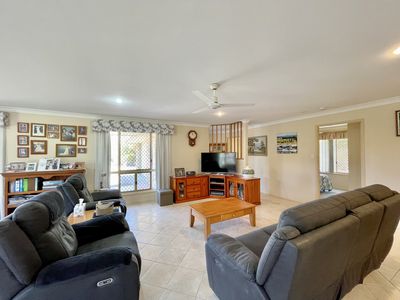 18 Orchid Avenue, Urangan