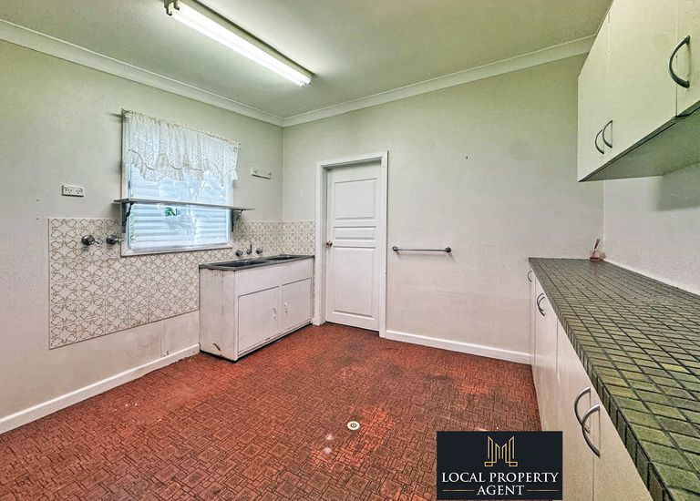 16 Cairo Ave, Padstow