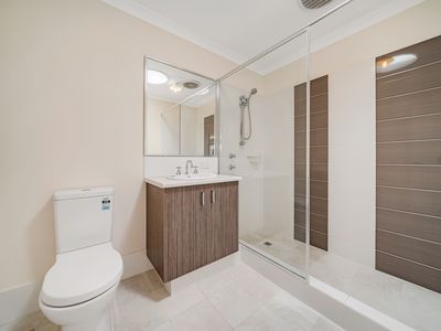 4 / 70 Gairloch Street, Applecross