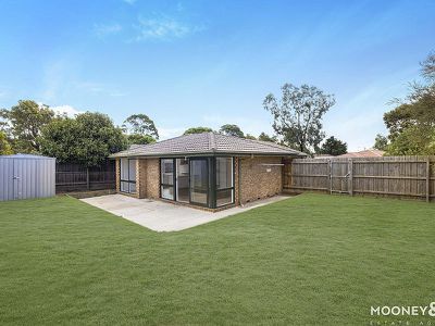 4 Kara Walk, Cranbourne