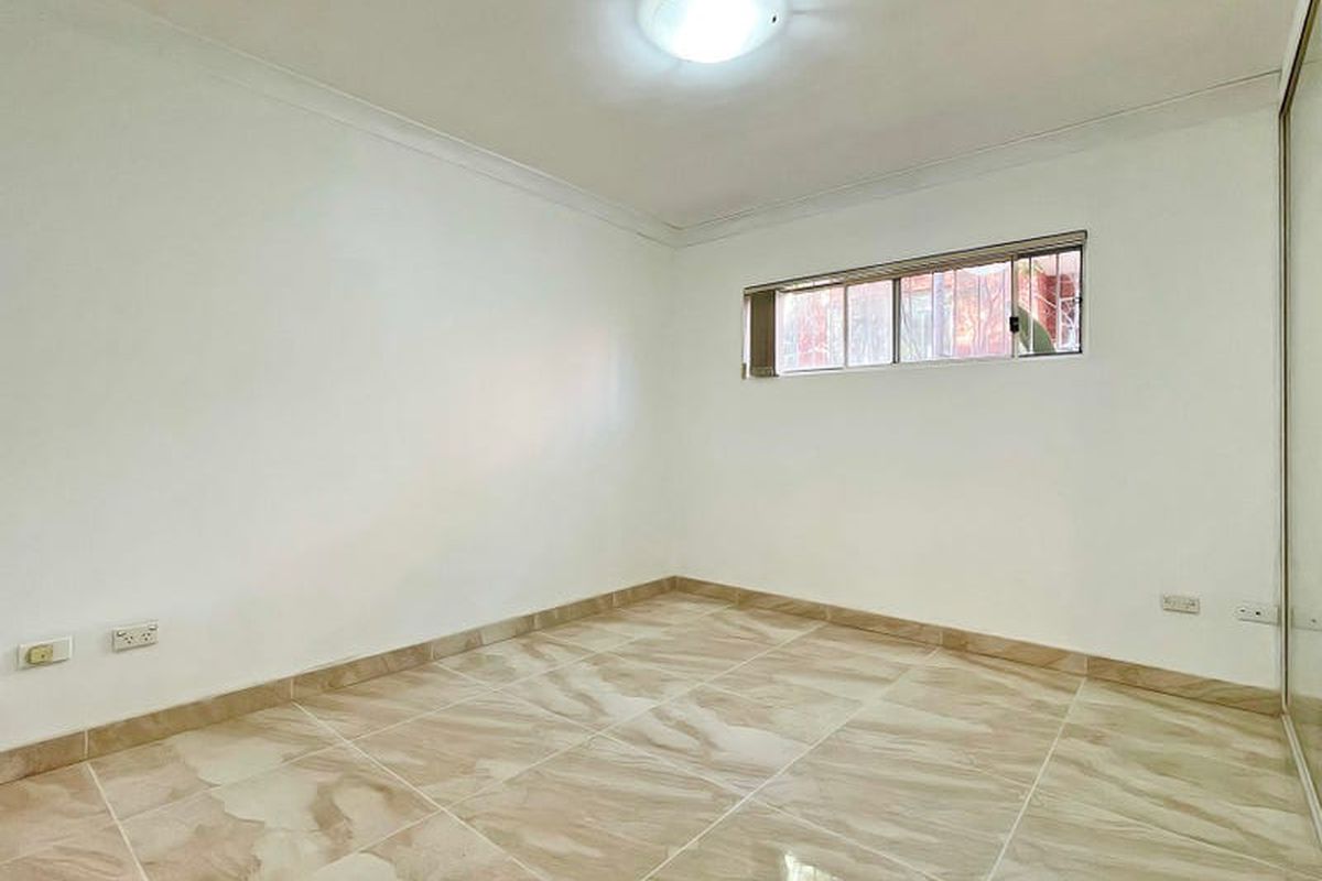 6 / 5 Hornsey Road, Homebush West