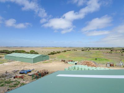 311 Canunda Causeway, Millicent