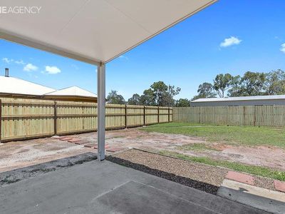 10 Senorita Parade, Urangan