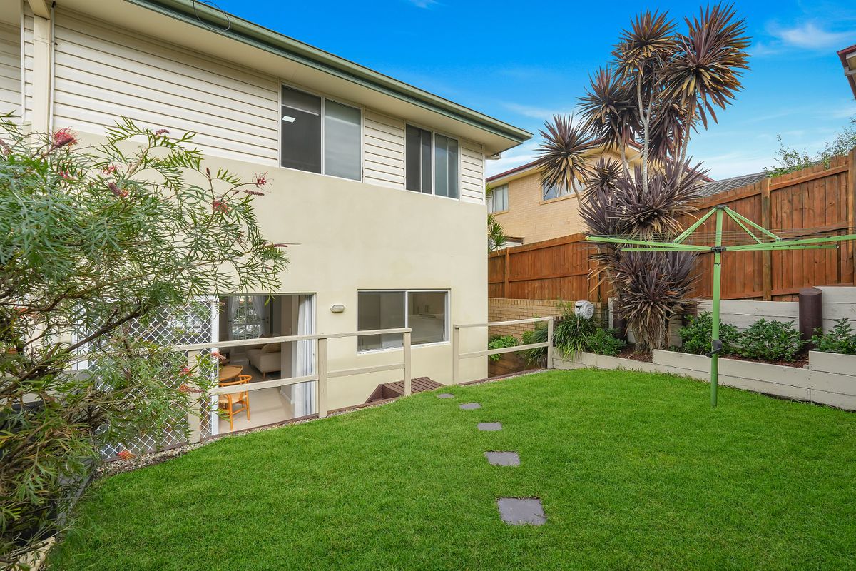 1 / 8 Anzac Avenue, Wyong