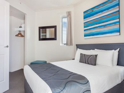 401 / 182 Marine Parade, Labrador
