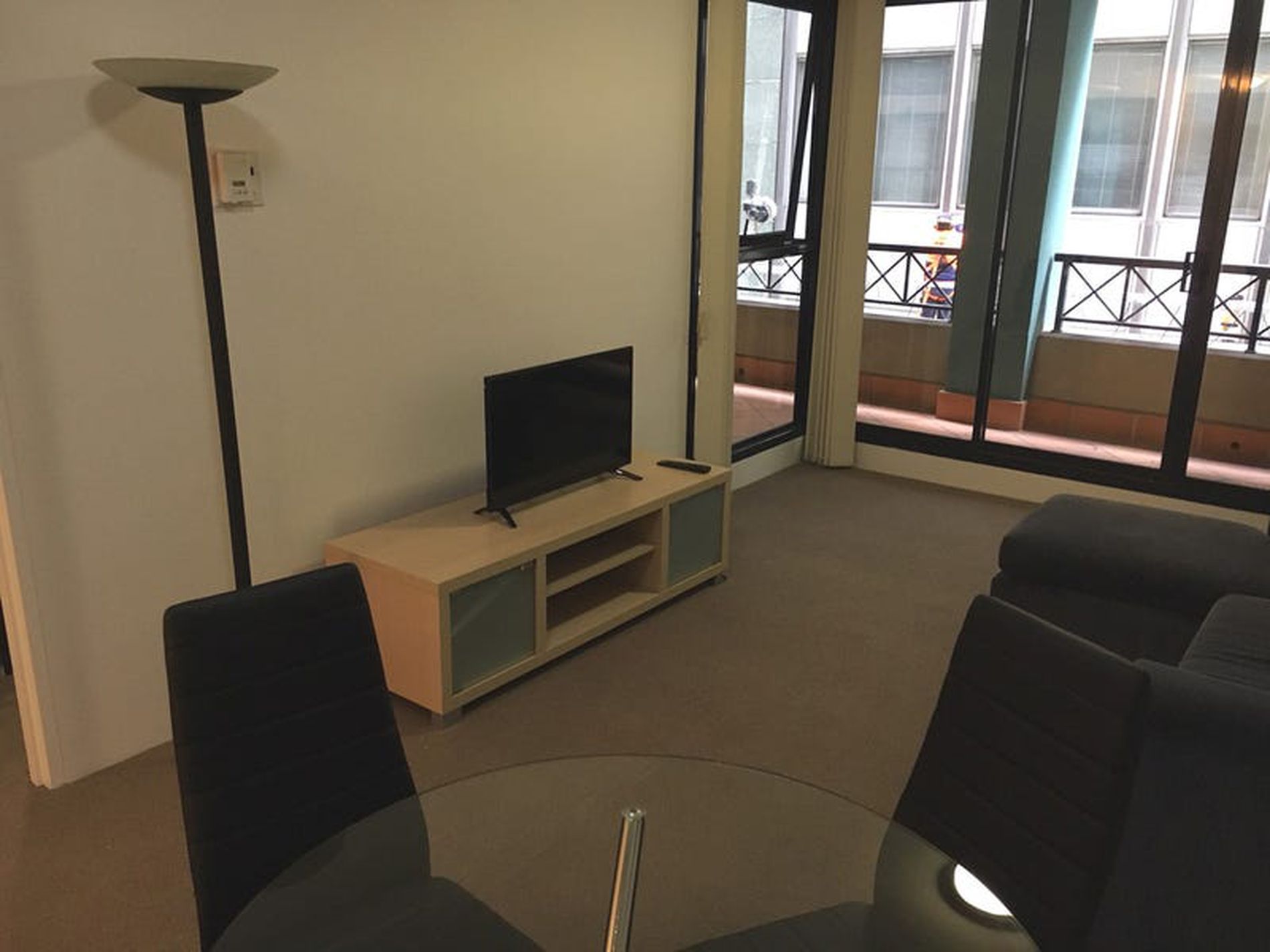 802 / 1 Hosking Place, Sydney