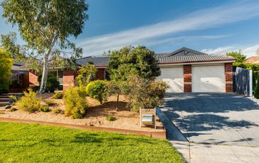 27 Fieldstone Boulevard, Beaconsfield