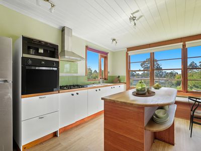 8 Beach Road, Middleton