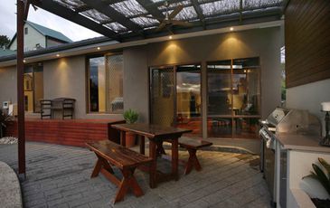 373 Beaconsfield/Emerald Road, Guys Hill