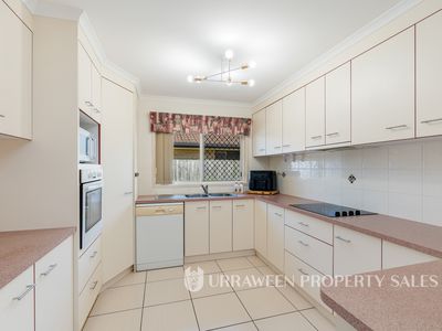 18  Emerald Park Way, Urangan
