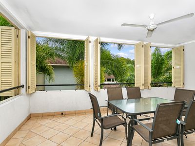 715 / 2 Greenslopes Street, Cairns North