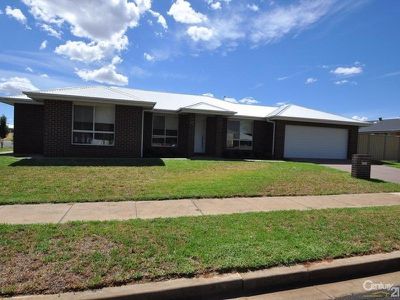 24 Hammond Street, Dubbo