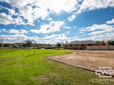 24 Carlisle Close, Glen Innes