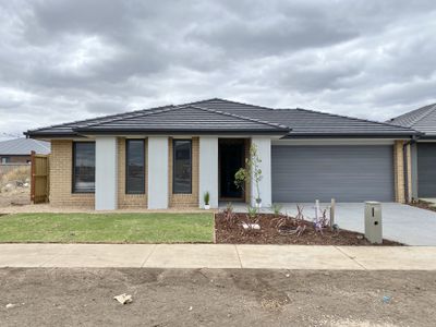 101 Palmdale Crescent, Mambourin