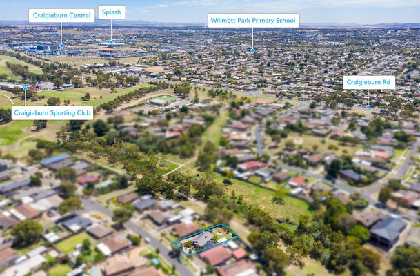 32 Axminster Drive, Craigieburn